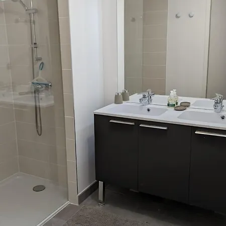 Apartamento Confort 4 Pers, Climatisé, Terrasse, Parking, Proche - Fr-1-776-12 *